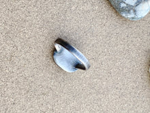 Load image into Gallery viewer, Sterling Silver Circle In Oval Patina Ring