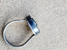 Load image into Gallery viewer, Sterling Silver Circle In Oval Patina Ring