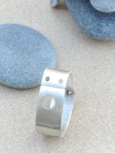 Load image into Gallery viewer, Sterling Silver "Birdie" Ring
