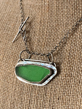 Load image into Gallery viewer, Stamped Sterling Silver w/ Emerald Green Found Sea Glass Pendant w/ Chain