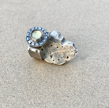 Load image into Gallery viewer, Sterling Silver w/ Rose Cut Lemon Quartz Sun Ring
